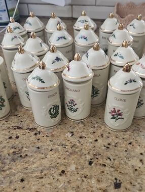 Lenox Spice Garden Porcelain Spice Jars 24k Gold 24pc Set Vintage 1992 No Rack